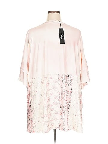 Lily by Firmiana Short Sleeve T-Shirt (view 2)