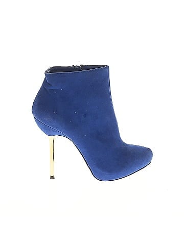 Shoedazzle Heels (view 1)