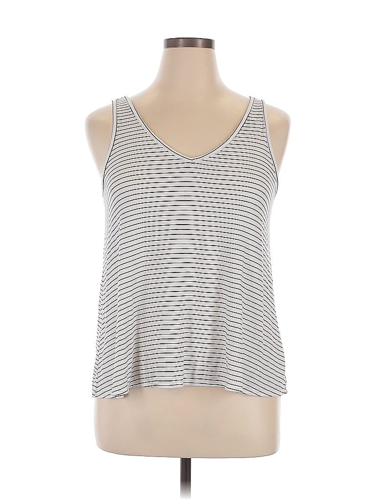 Pre-owned Old Navy Tank Top Silver Halter Neckline Tops