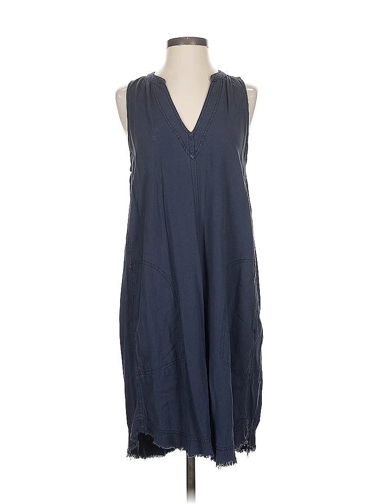 Click to view more detailed imagery on our partner's website Pre-owned Splendid Casual Dress In Blue