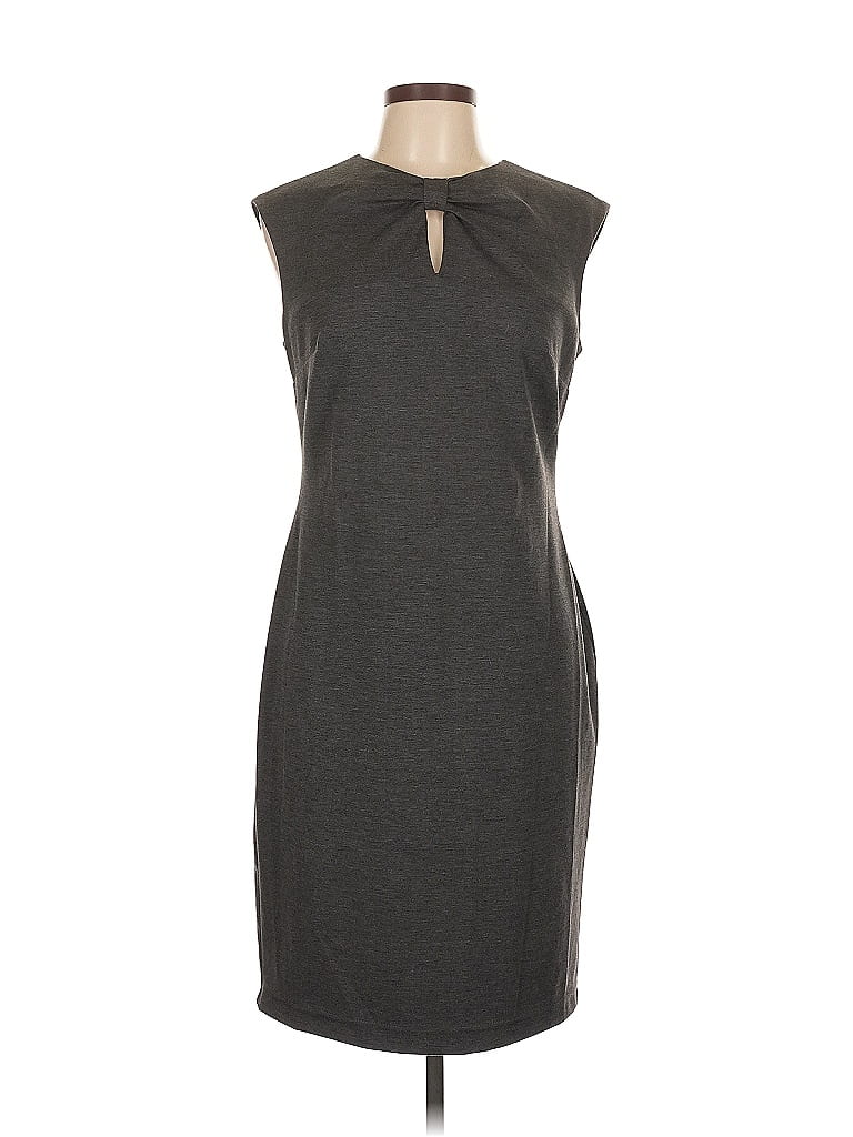 Click to view more detailed imagery on our partner's website Pre-owned Sharagano Casual Dress In Gray