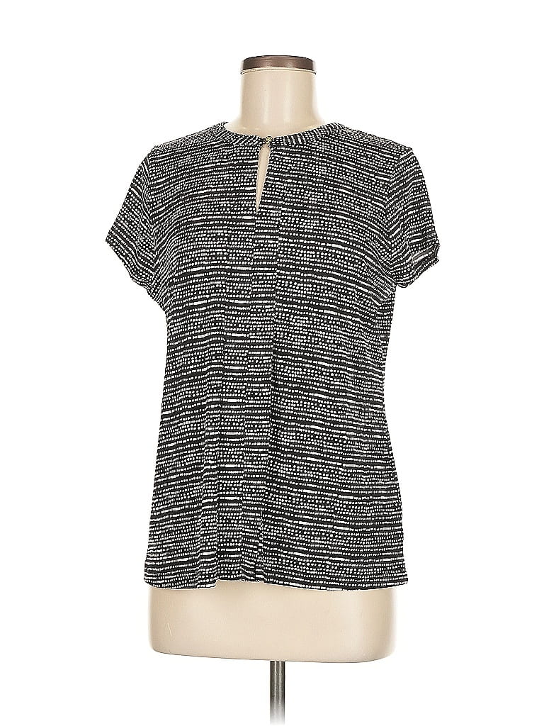 Click to view more detailed imagery on our partner's website Pre-owned Liz Claiborne Short Sleeve Top Gray Keyhole Neckline Tops