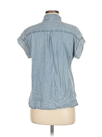 Velvet Heart Short Sleeve Button-Down Shirt (view 2)