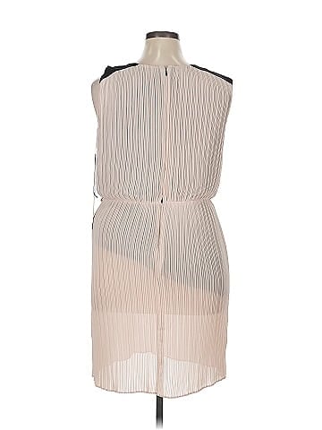 Jennifer Lopez Cocktail Dress (view 2)