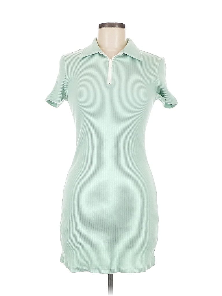Pre-owned Urban Revivo Casual Dress In Green