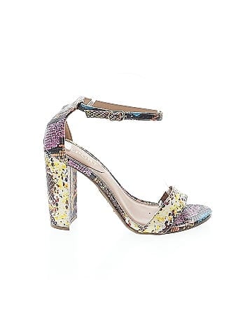 REPORT Heels (view 1)