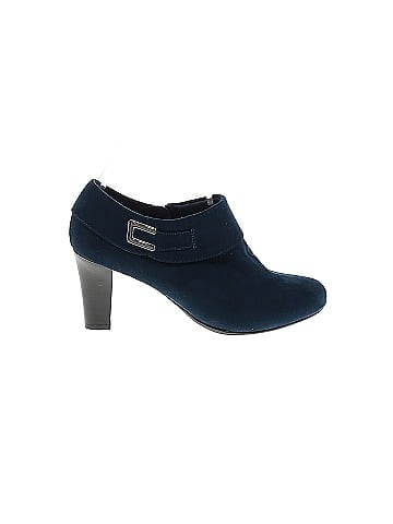 AUBREY LYNN Ankle Boots (view 1)