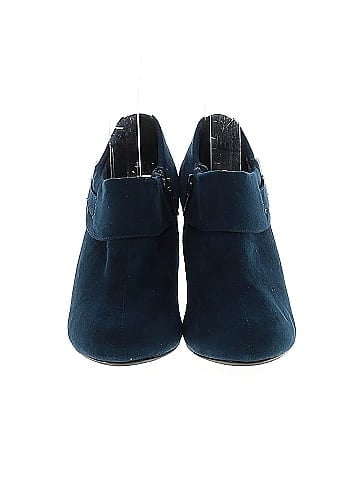 AUBREY LYNN Ankle Boots (view 2)