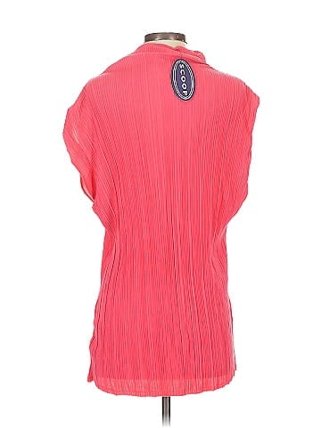 Scoop Sleeveless Blouse (view 2)