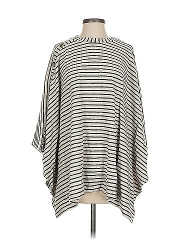 Capote Poncho (view 1)