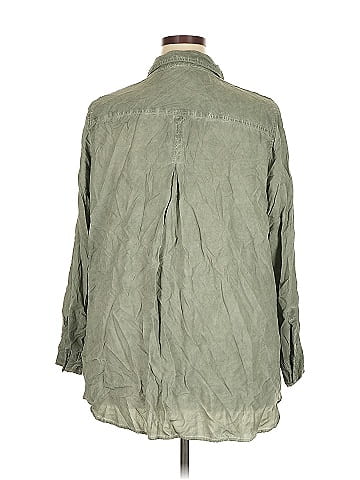 Velvet Heart 3/4 Sleeve Button-Down Shirt (view 2)