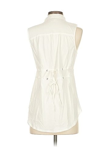 Tiny Sleeveless Button-Down Shirt (view 2)