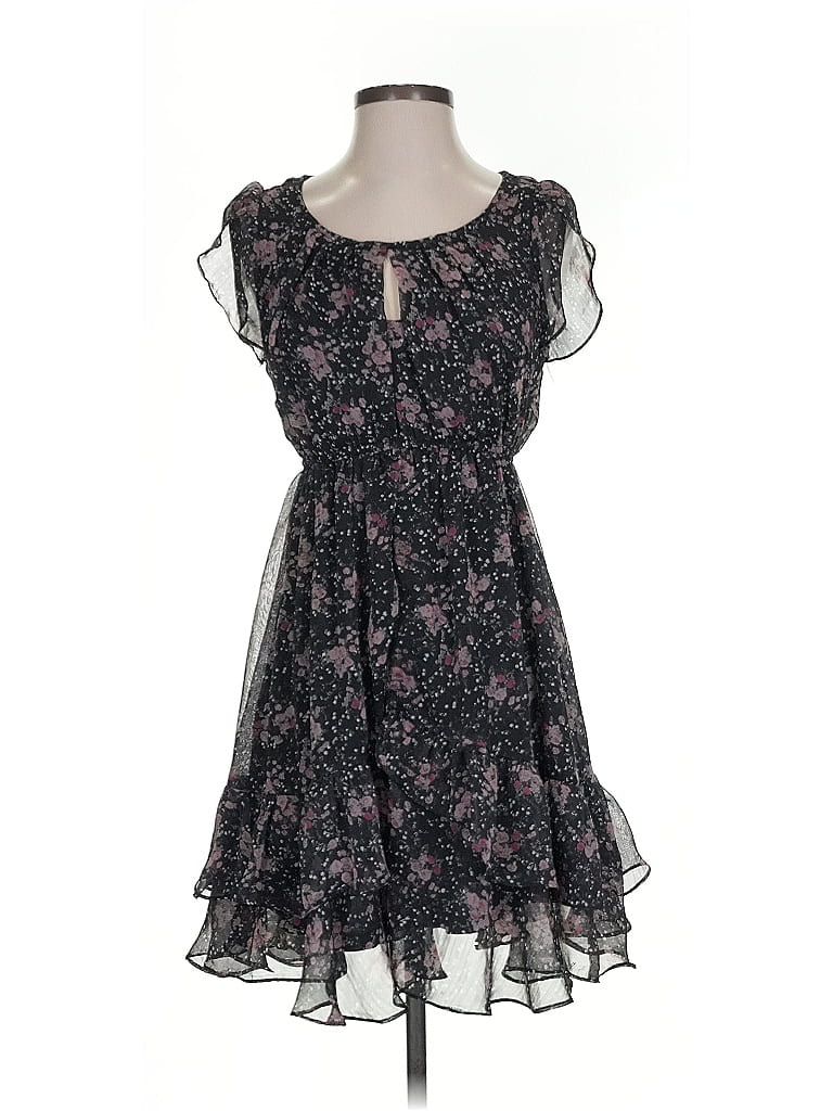 Pre-owned Doe & Rae Casual Dress In Black