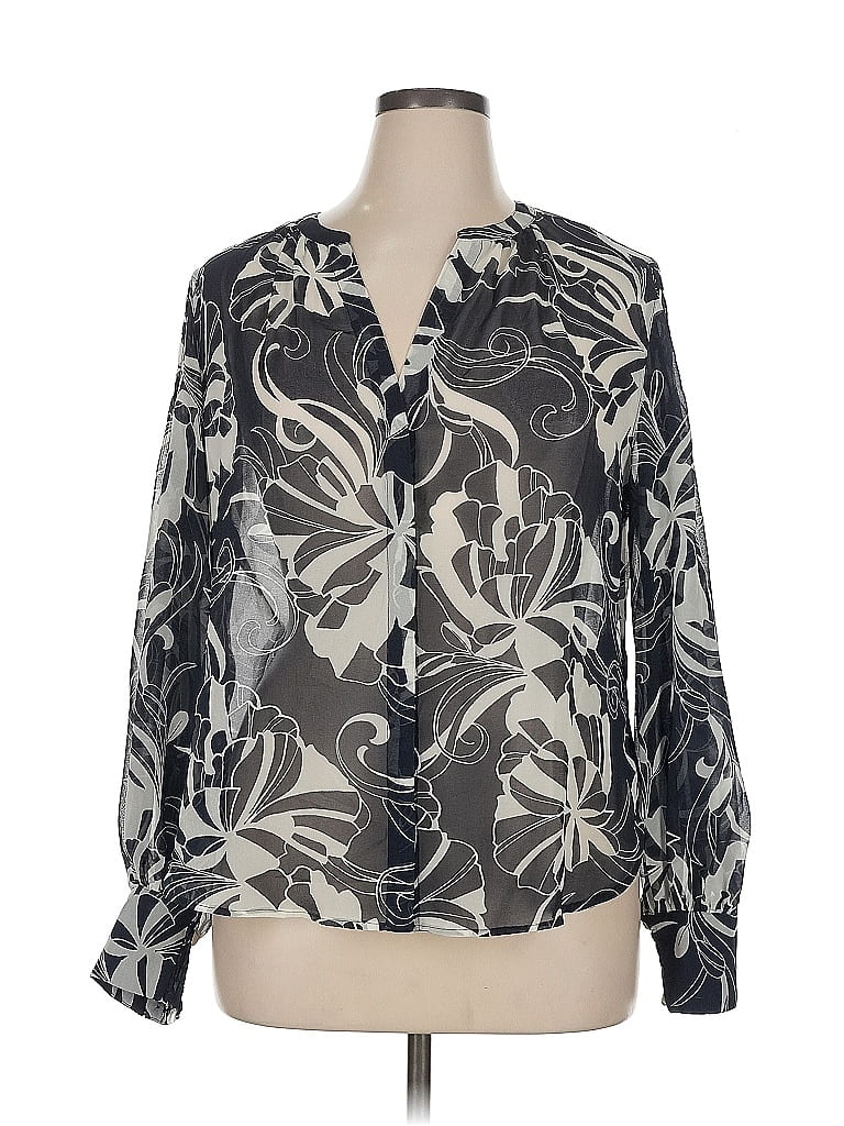 Pre-owned Chico's Long Sleeve Blouse In Gray