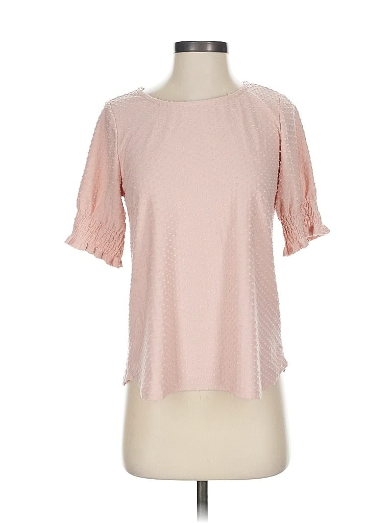 Click to view more detailed imagery on our partner's website Pre-owned W5 Short Sleeve Blouse In Pink