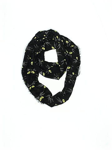 Isa & Stef Scarf (view 1)