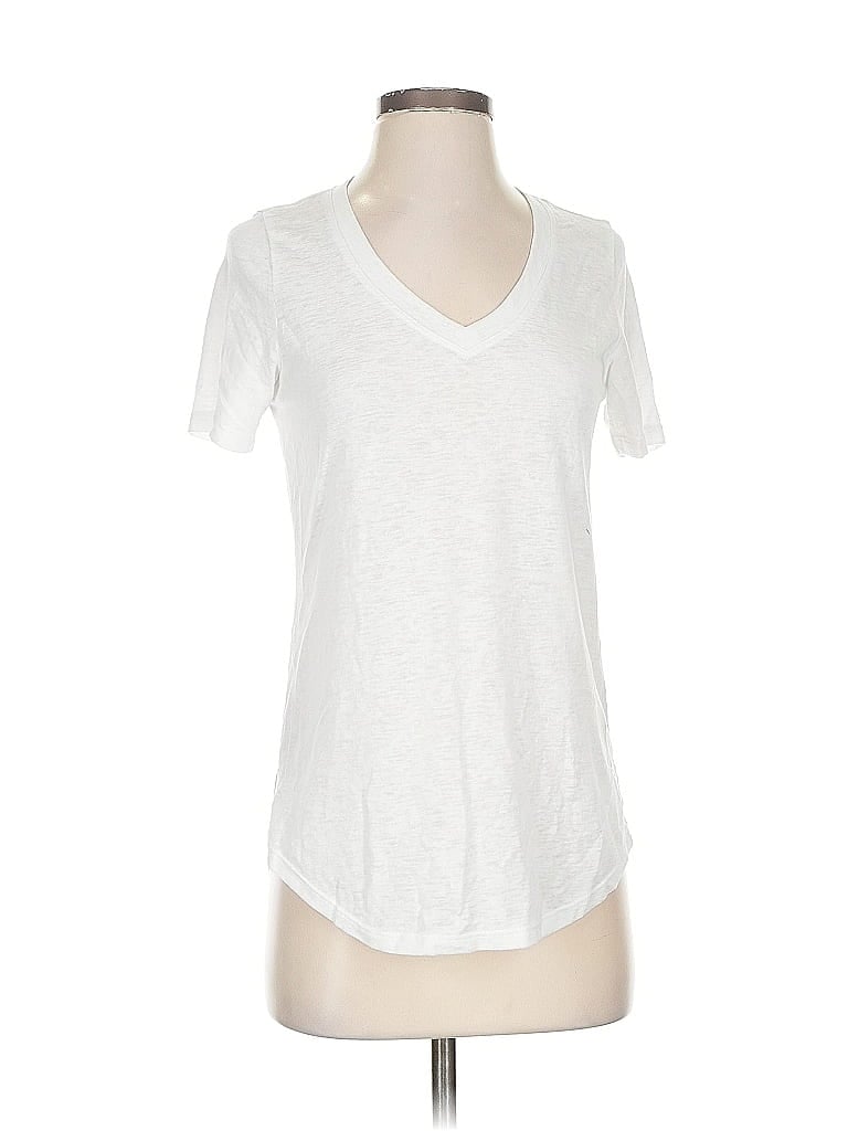 Click to view more detailed imagery on our partner's website Pre-owned Athleta Short Sleeve T-shirt In White