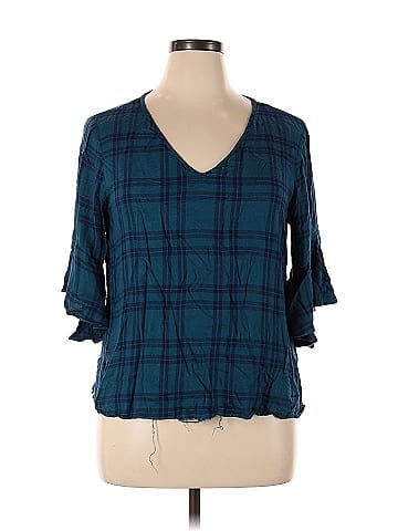a.n.a. A New Approach 3/4 Sleeve Blouse (view 1)