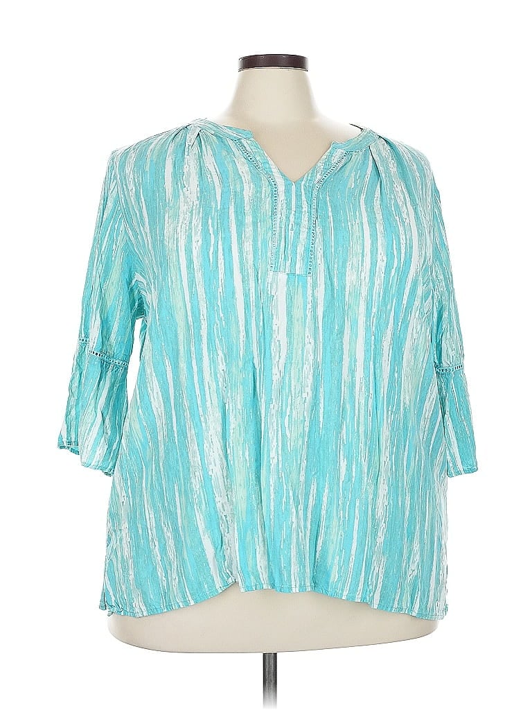 Click to view more detailed imagery on our partner's website Pre-owned Gloria Vanderbilt 3/4 Sleeve Blouse In Blue