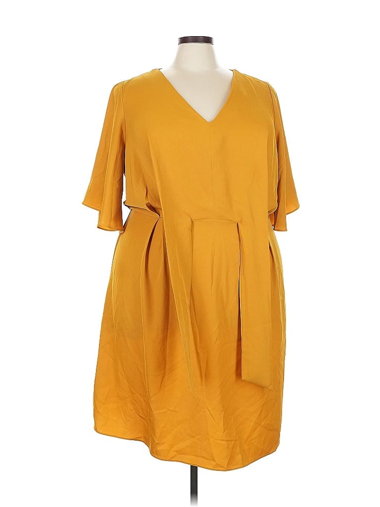 Click to view more detailed imagery on our partner's website Pre-owned City Chic Casual Dress In Orange