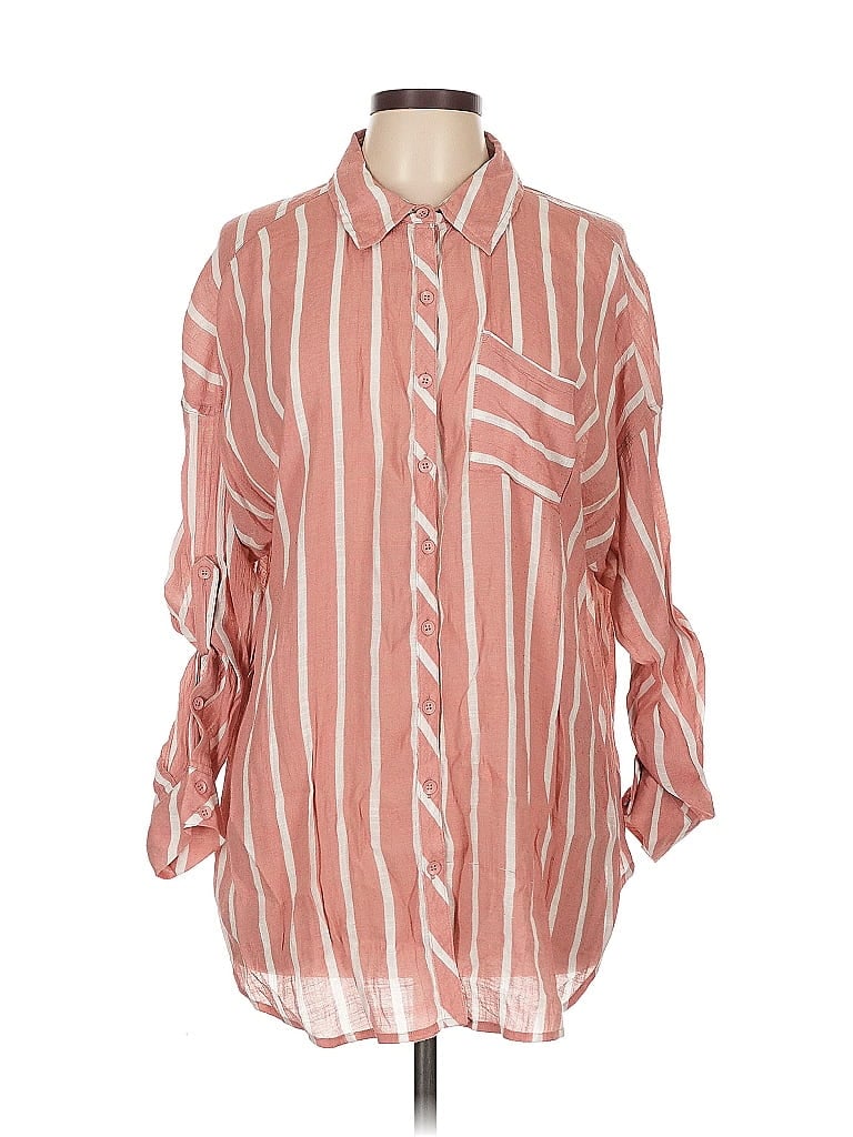 Pre-owned Torrid 3/4 Sleeve Button Down Shirt In Pink