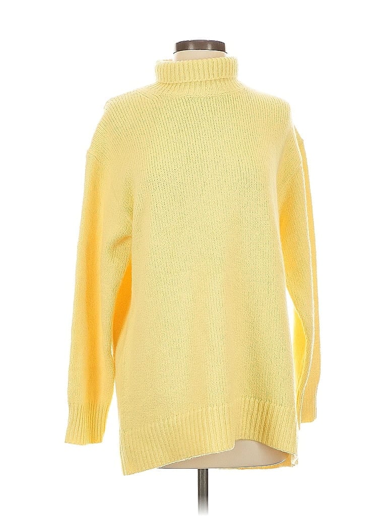 Pre-owned Uniqlo Turtleneck Sweater In Yellow