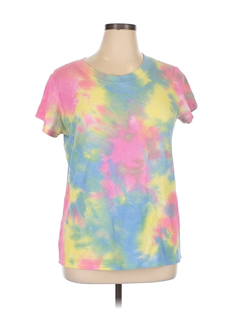 Click to view more detailed imagery on our partner's website Pre-owned Hot Topic Short Sleeve T-shirt In Pink