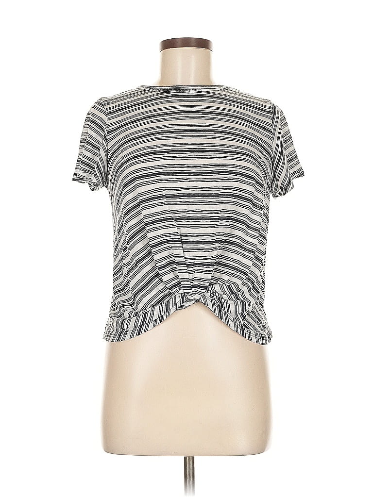 Pre-owned Xhilaration Short Sleeve T-shirt In Gray