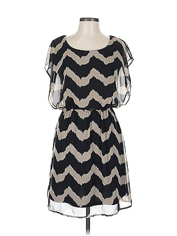 Francesca's Casual Dress (view 1)