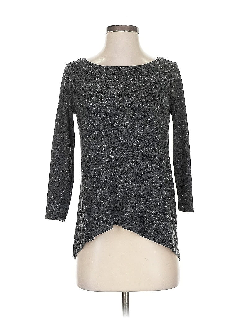 Click to view more detailed imagery on our partner's website Pre-owned Ann Taylor Loft 3/4 Sleeve Top Gray Boatneck Tops