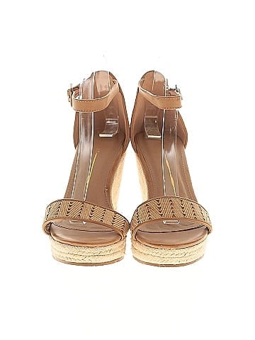 REPORT Wedges (view 2)