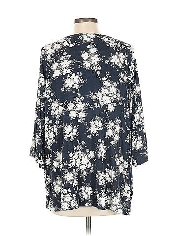 Grace 3/4 Sleeve T-Shirt (view 2)