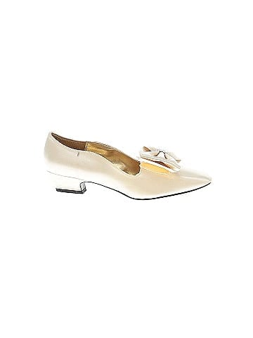 Nina Flats (view 1)