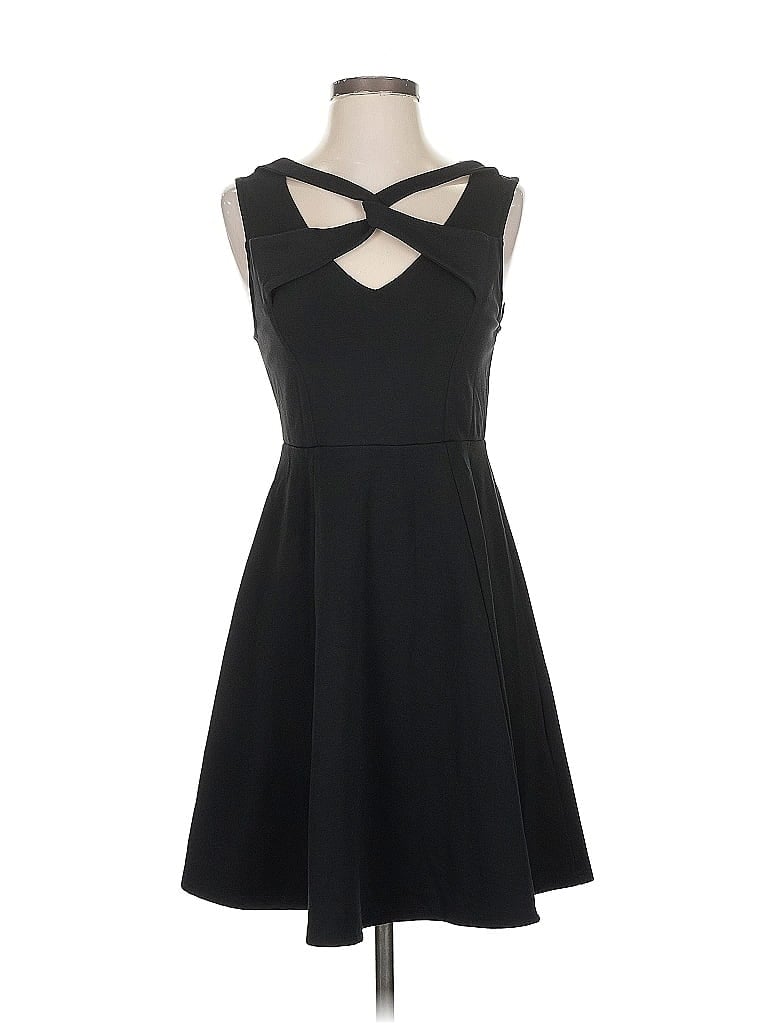 Click to view more detailed imagery on our partner's website Pre-owned Minkpink Cocktail Dress In Black