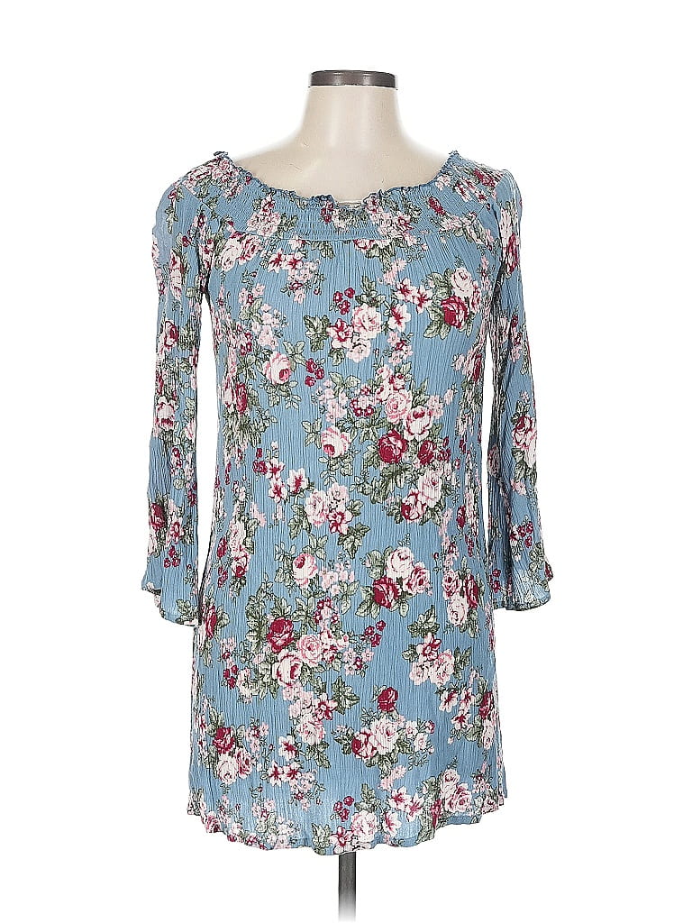 Click to view more detailed imagery on our partner's website Pre-owned Ultra Flirt Casual Dress In Blue