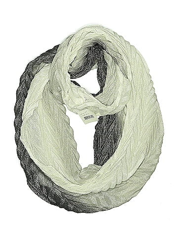 Isa & Stef Scarf (view 1)