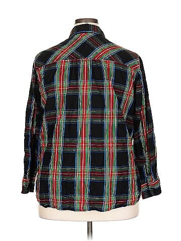 Time and Tru Long Sleeve Button-Down Shirt (view 2)