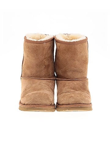 Ugg Boots (view 2)