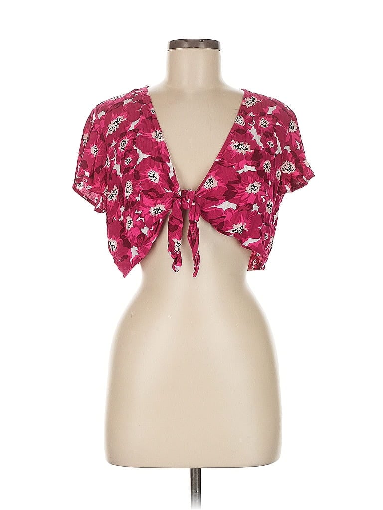Click to view more detailed imagery on our partner's website Pre-owned Loft Beach Short Sleeve Blouse In Pink