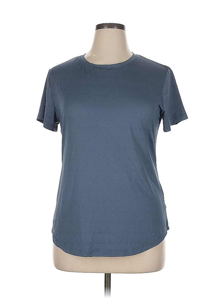 Click to view more detailed imagery on our partner's website Pre-owned Assorted Brands Active T-shirt In Blue