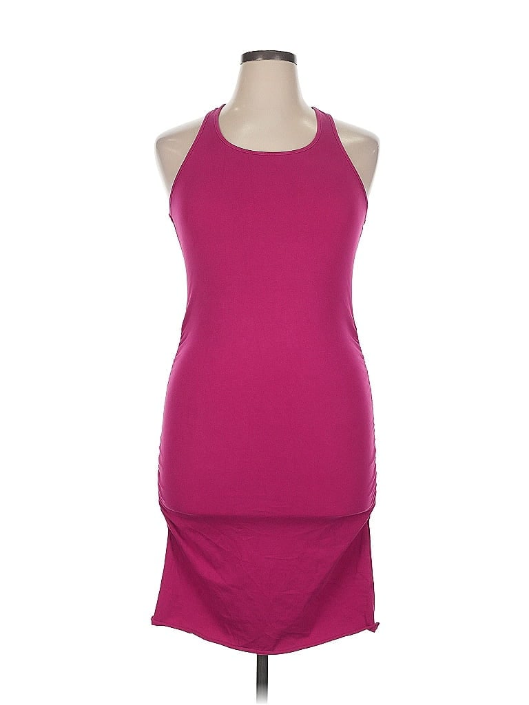 Click to view more detailed imagery on our partner's website Pre-owned Michael Stars Cocktail Dress In Burgundy