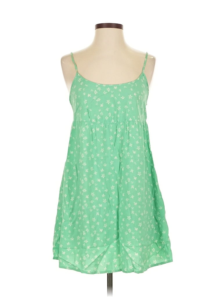 Click to view more detailed imagery on our partner's website Pre-owned Wild Fable Casual Dress In Green