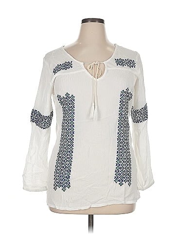 Solitaire 3/4 Sleeve Blouse (view 1)
