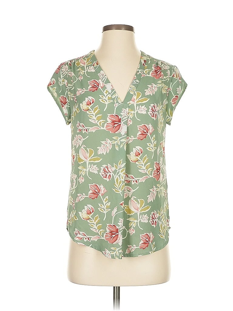 Click to view more detailed imagery on our partner's website Pre-owned Fun2fun Short Sleeve Blouse In Green