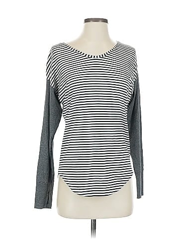 Lululemon Athletica Long Sleeve T-Shirt (view 1)
