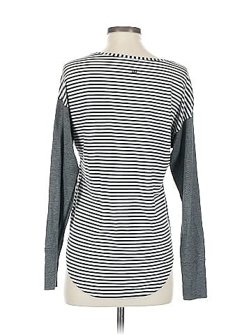 Lululemon Athletica Long Sleeve T-Shirt (view 2)