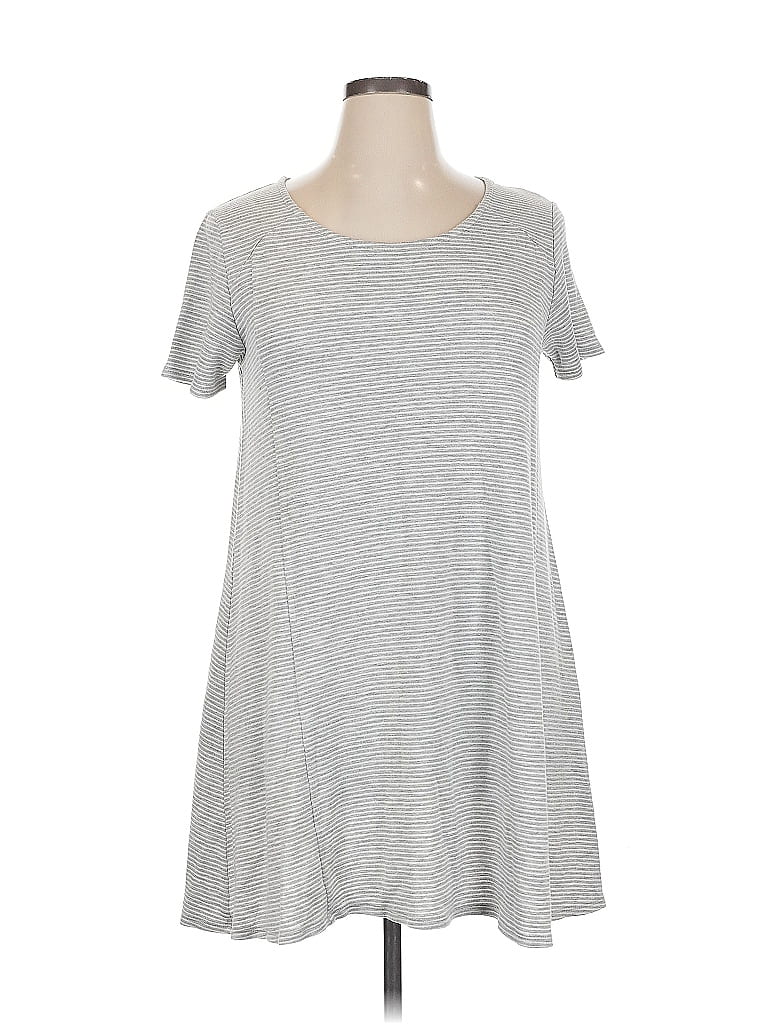 Pre-owned Olive & Oak Casual Dress In Gray