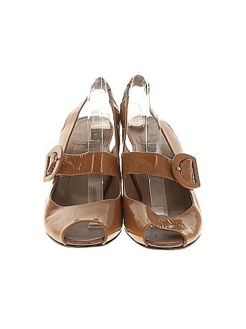 Anyi Lu Heels (view 2)