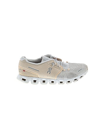 On Cloud Sneakers (view 1)
