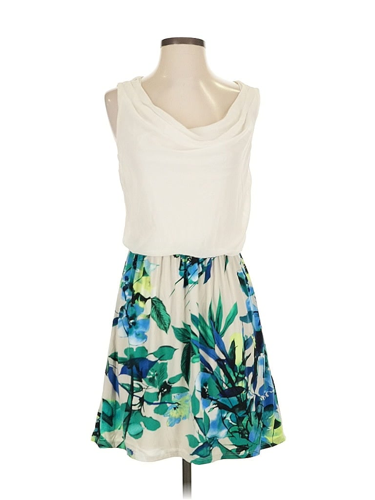 EXPRESS Pre-owned Casual Dress In White